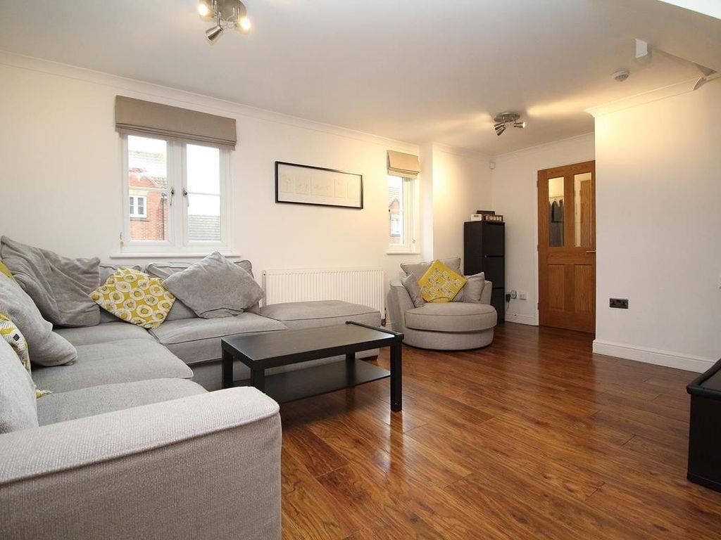 Property photo 3 of 14