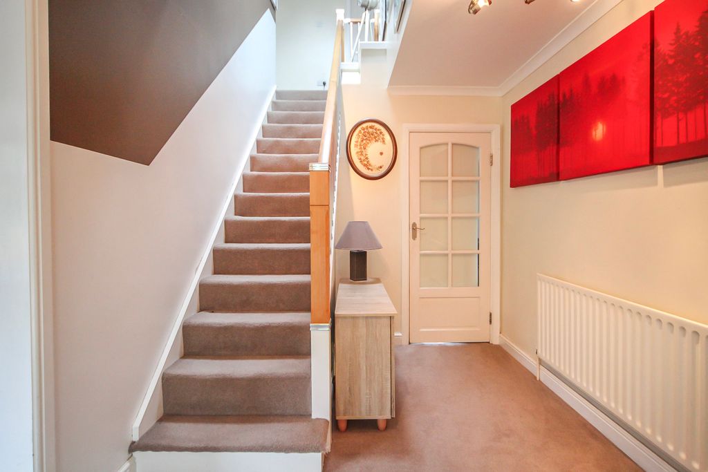 Property photo 3 of 45 Entrance Hallway