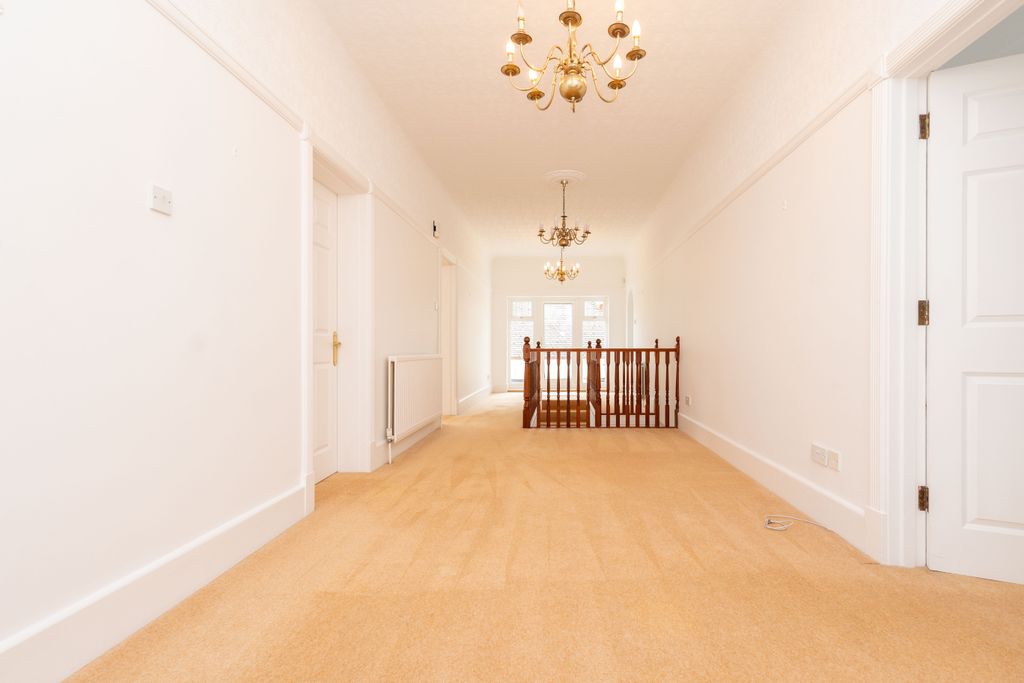 Property photo 3 of 20 20251001-R6M_7069