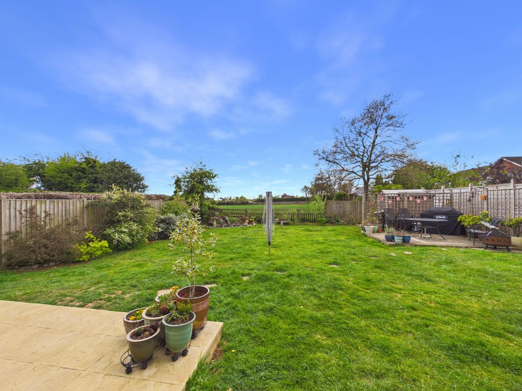 Property photo 2 of 17 Cam01354G0-Pr0705-Still031