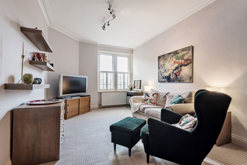 Property photo 1 of 7 402914 (2)