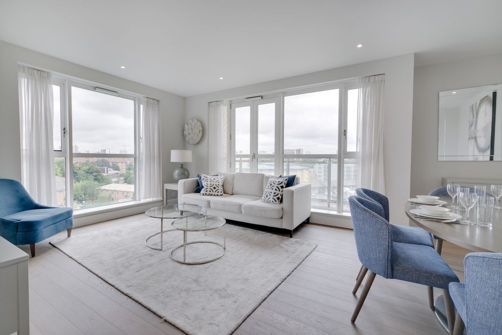 Property photo 1 of 22 Reception (2)