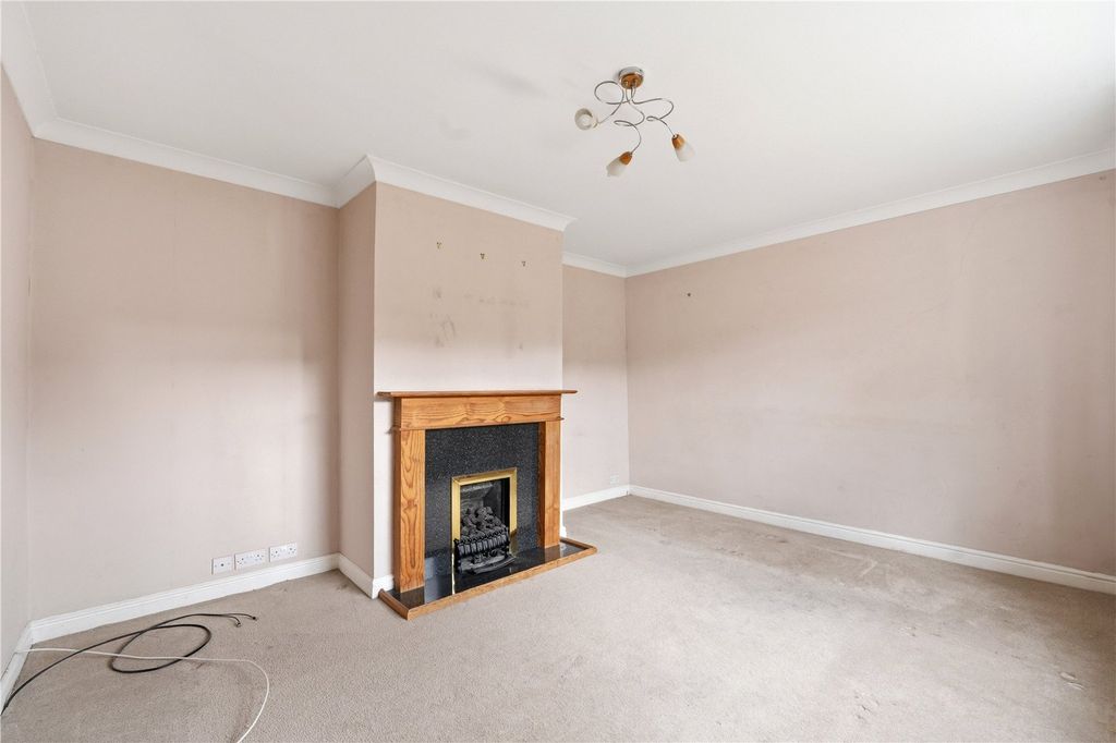 Property photo 3 of 15 Picture No. 33