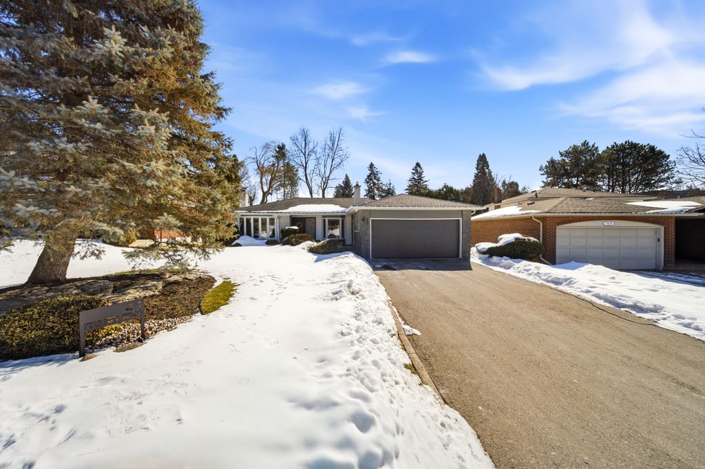 Property photo 2 of 48