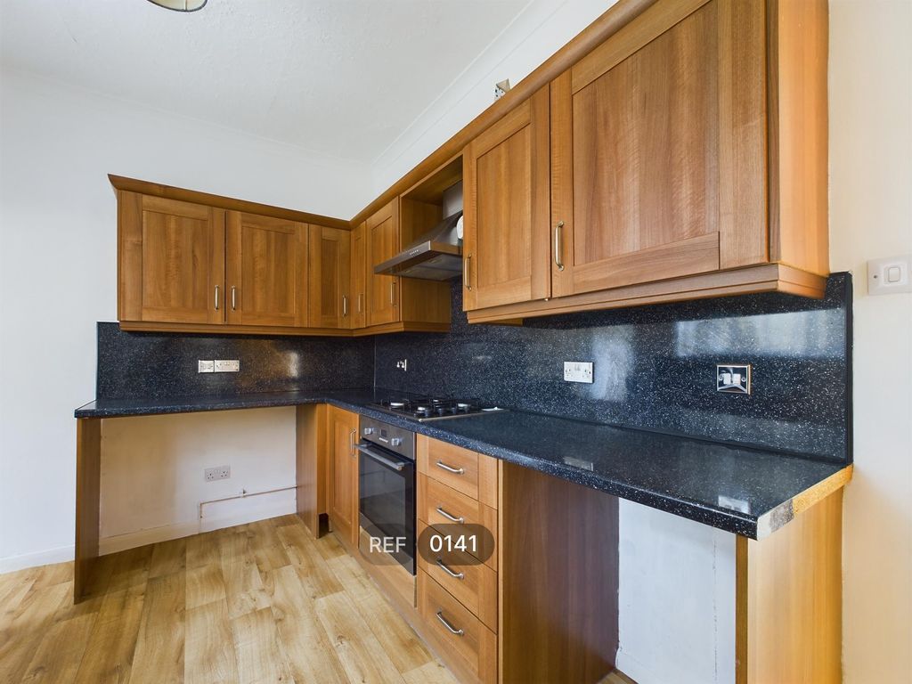 Property photo 1 of 11 Kitchen