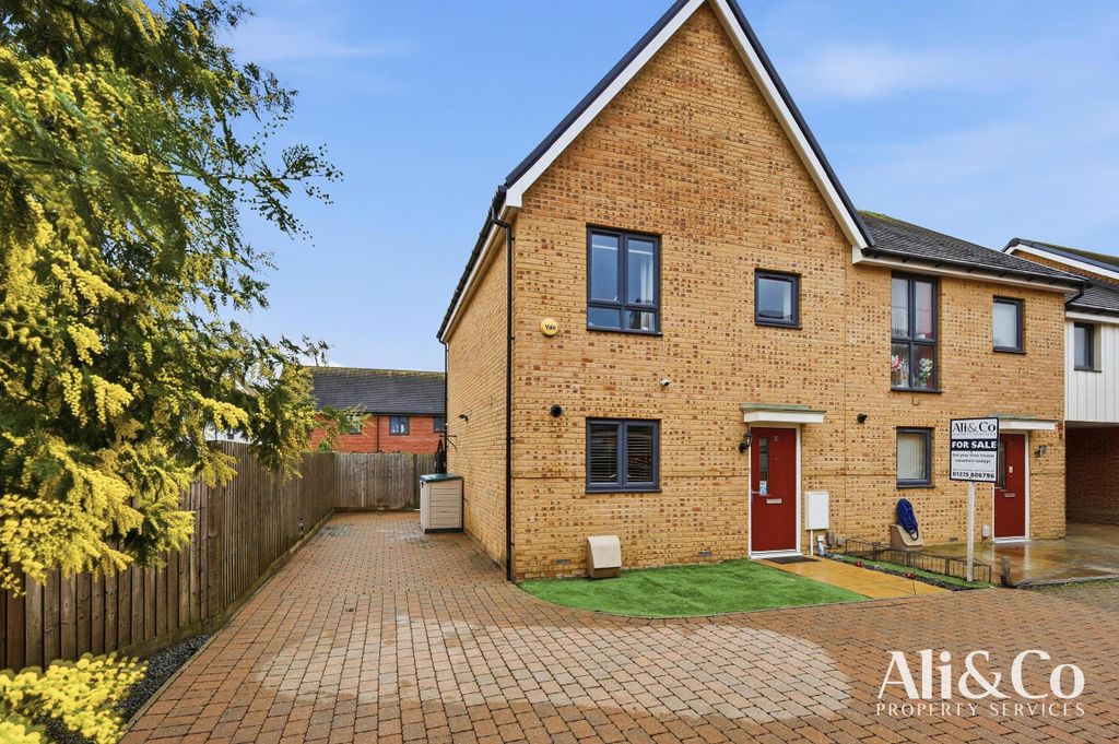 Property photo 1 of 23