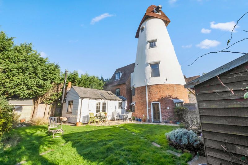 Property photo 1 of 11 Photo 10