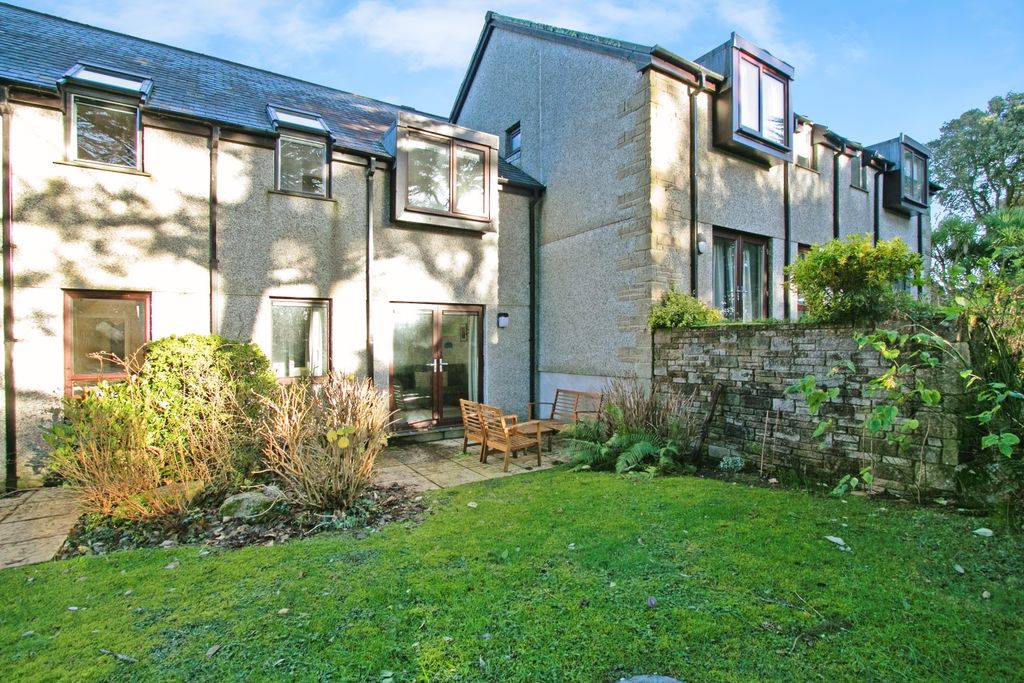 Property photo 1 of 17 Photography