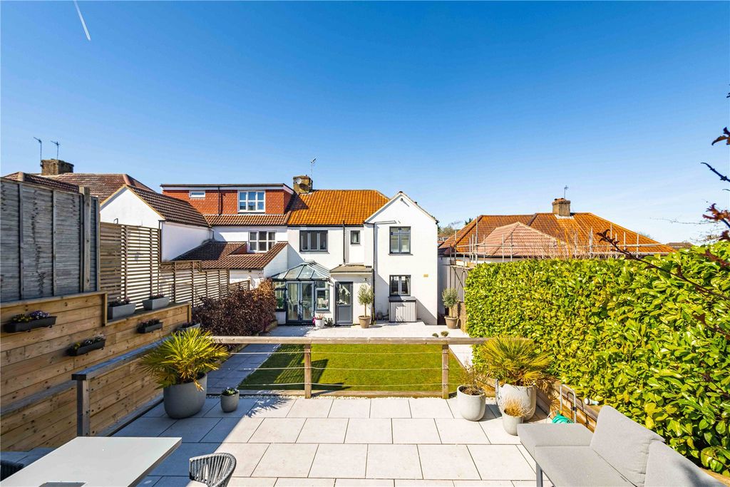 Property photo 3 of 30 Picture No. 26