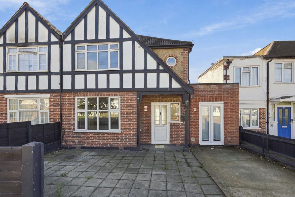 Property photo 1 of 23