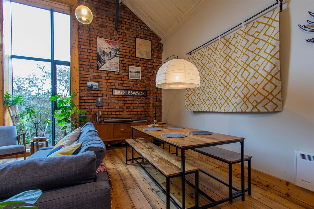 Property photo 3 of 16 Tramshed 23-9.Jpg
