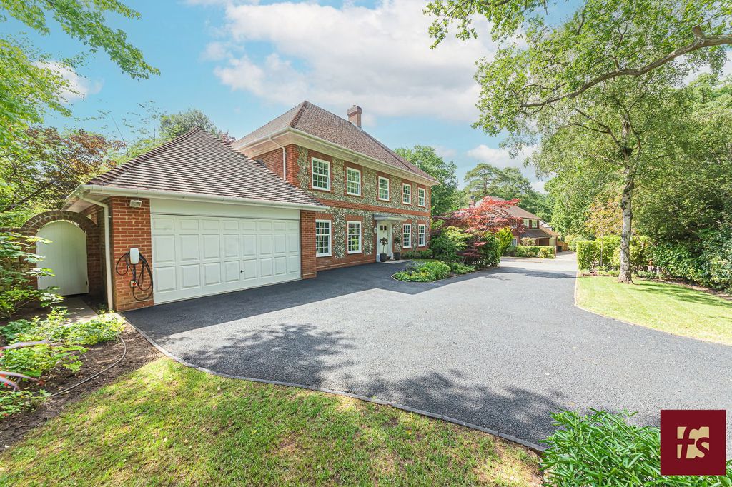 Additional image 33 of 5 bed detached house for saleTalisman Close, Crowthorne, Berkshire RG45