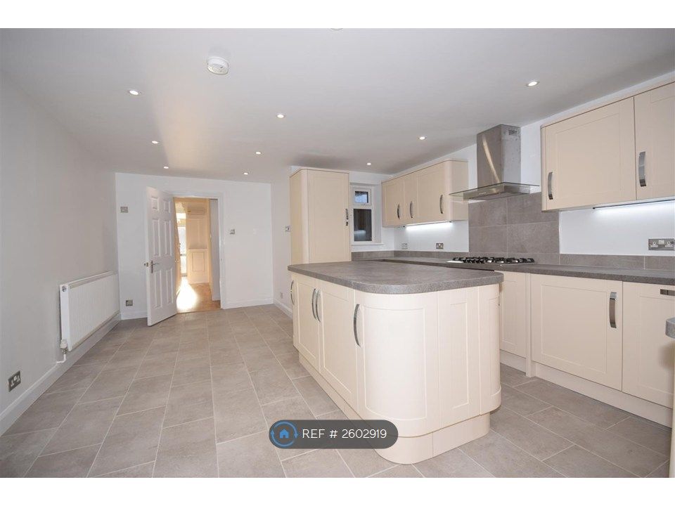 Property photo 2 of 13 Kitchen/Diner