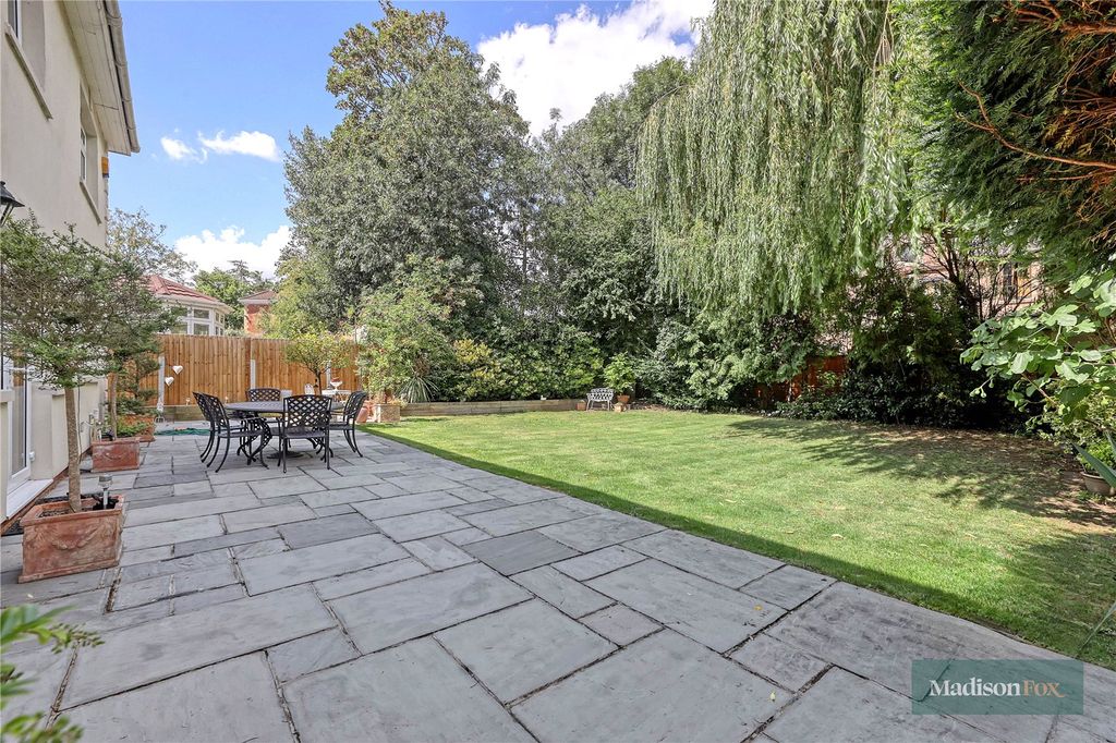 Property photo 3 of 42 Picture No. 85