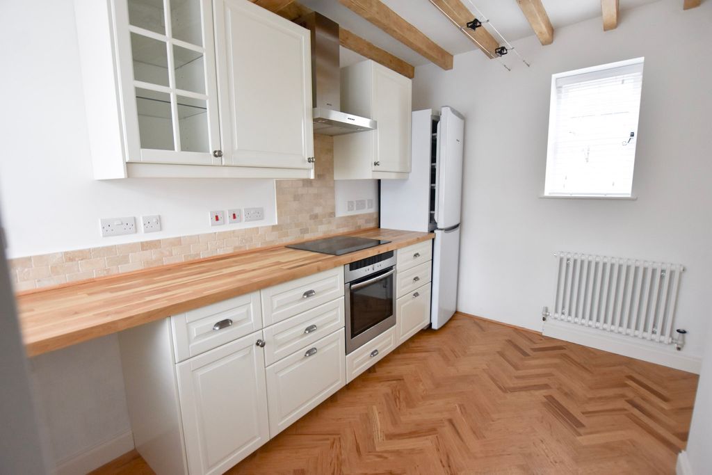 Property photo 3 of 19 Dsc_0009 (4)