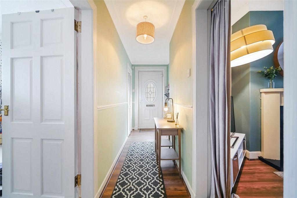 Property photo 2 of 18 Picture No. 04