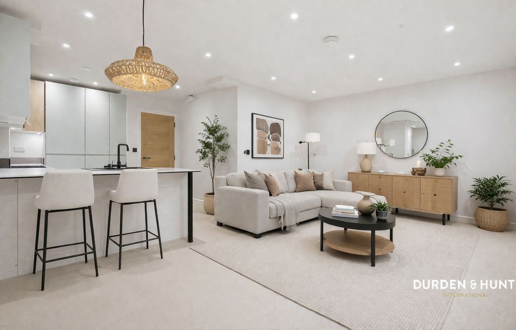 Property photo 3 of 33