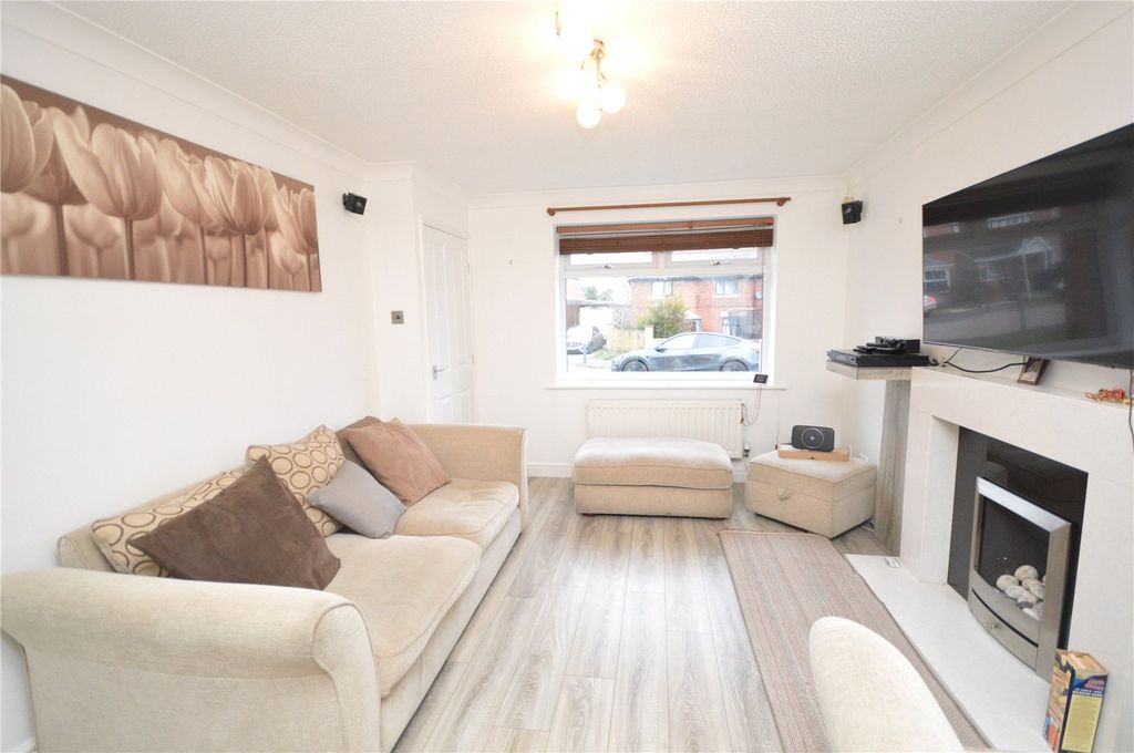 Property photo 2 of 12 Picture 2