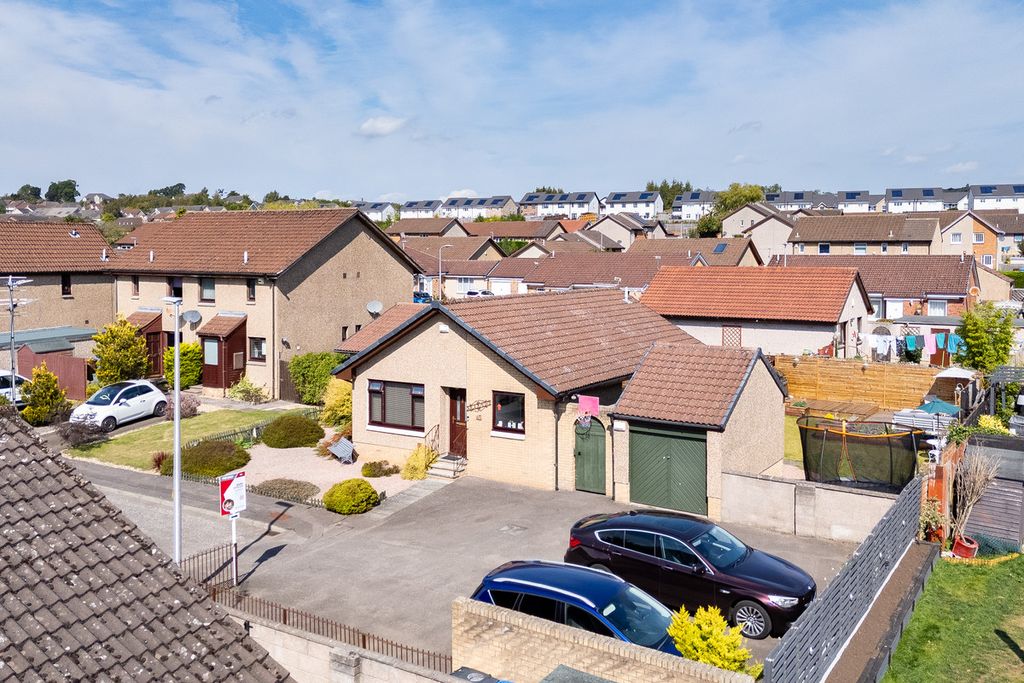 Property photo 1 of 30