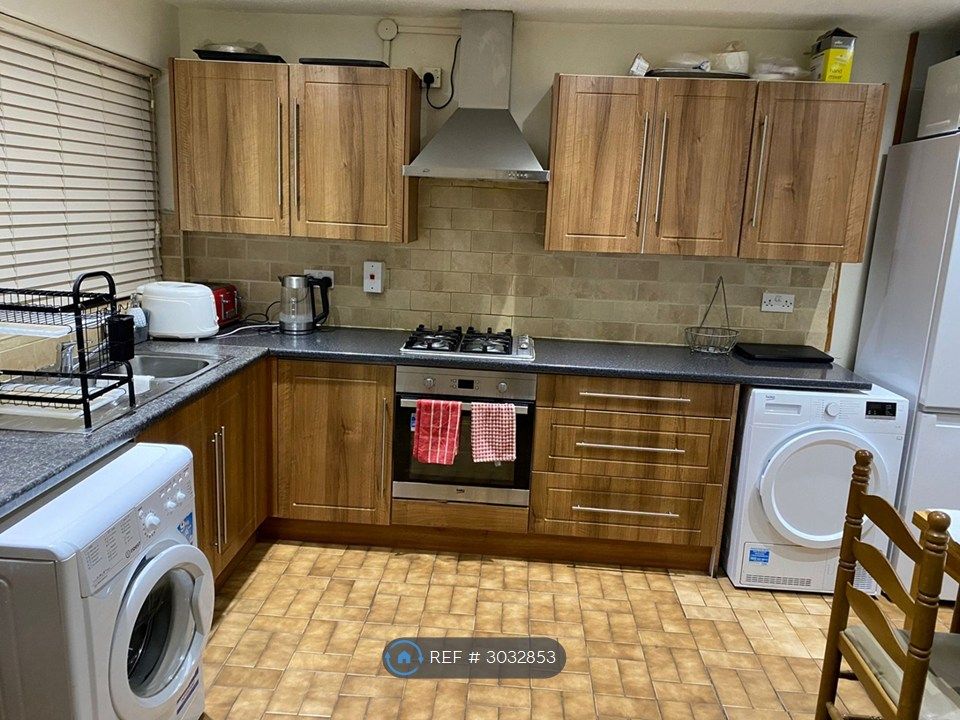 Property photo 2 of 5