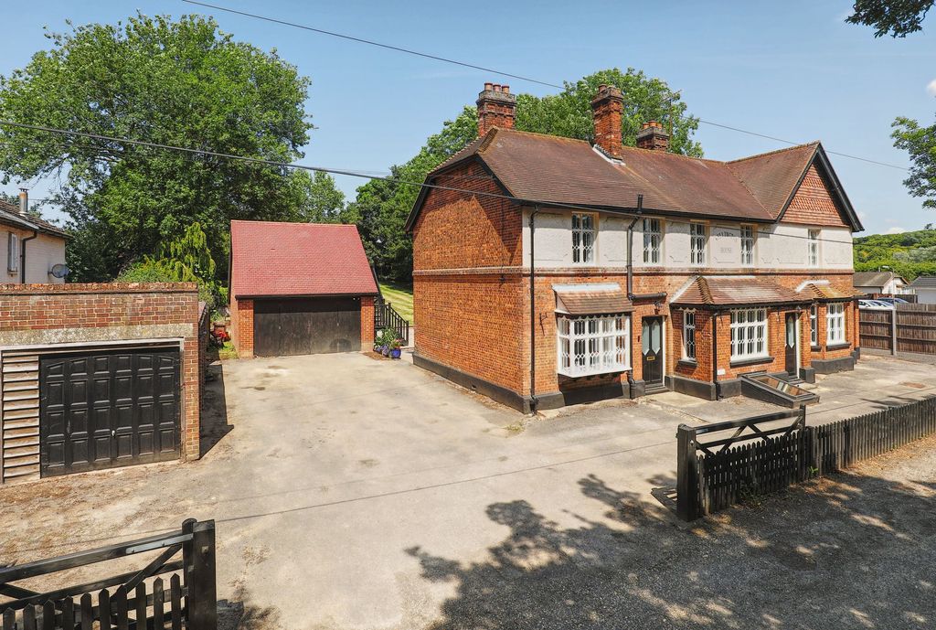 Property photo 1 of 30