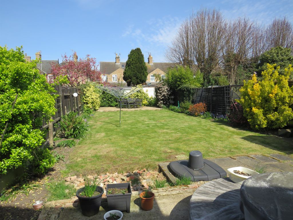 Property photo 2 of 12