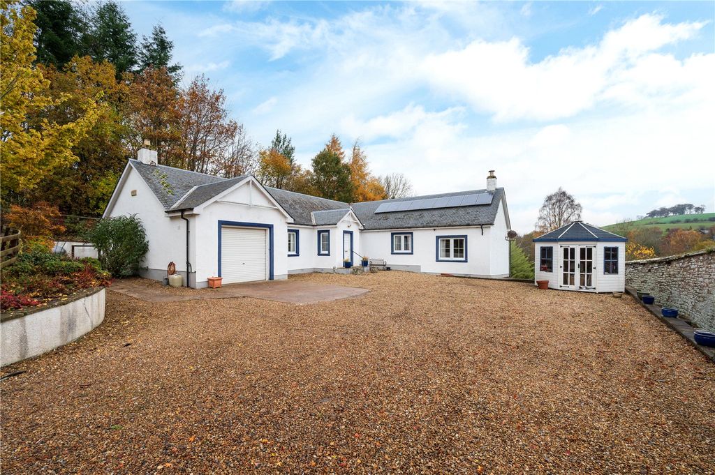 Property photo 2 of 25 Stag Burn