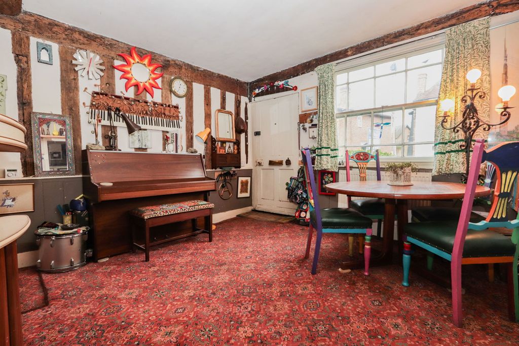 Property photo 3 of 18