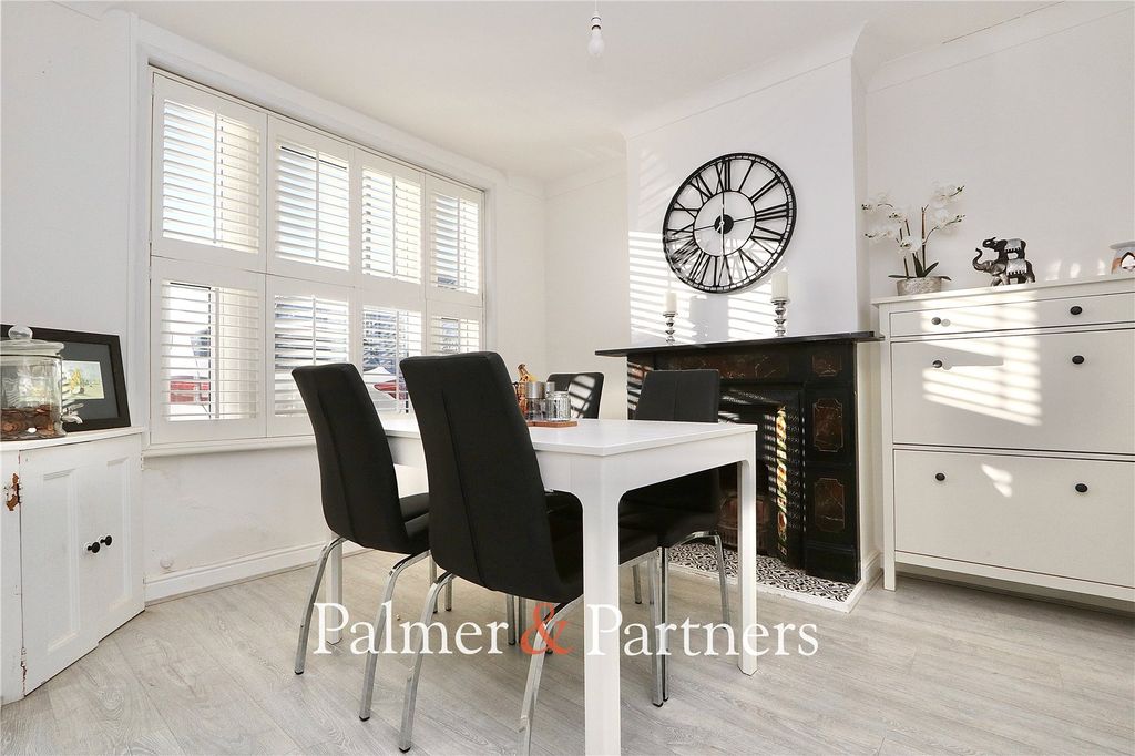 Property photo 3 of 20 Picture No. 01