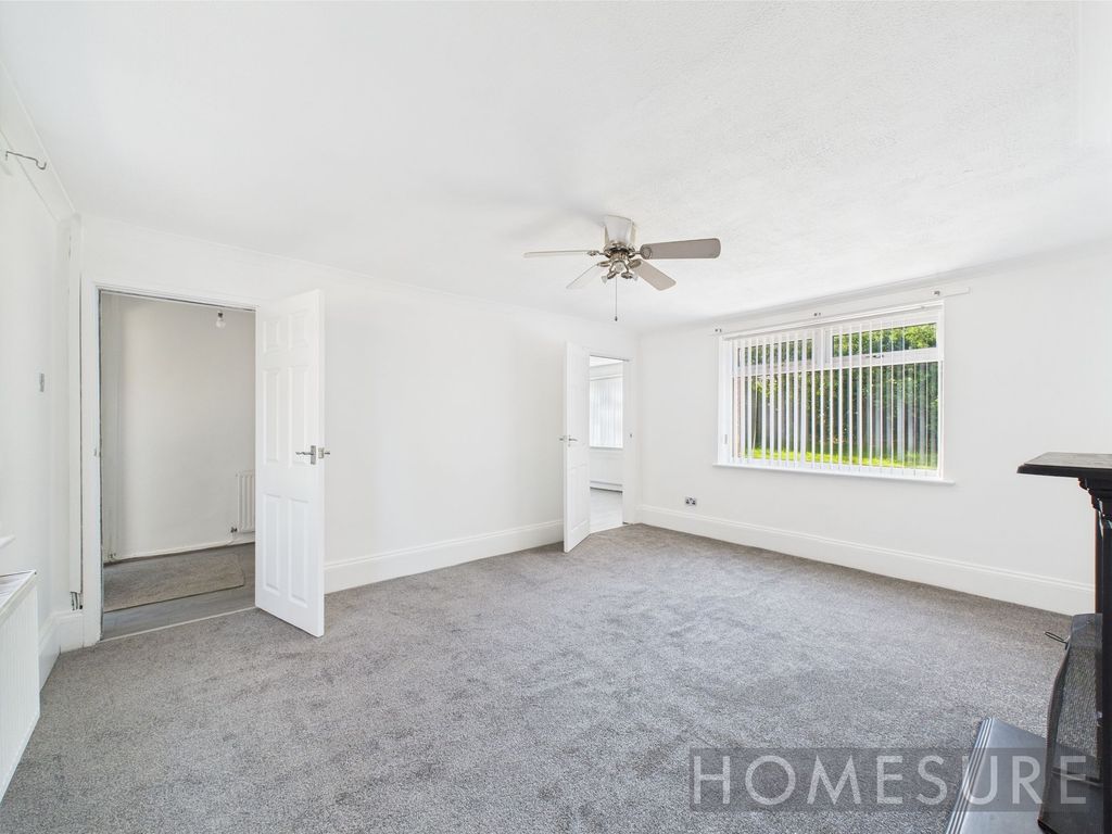 Property photo 3 of 26