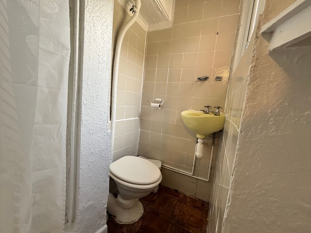 Property photo 3 of 4 Img_4802