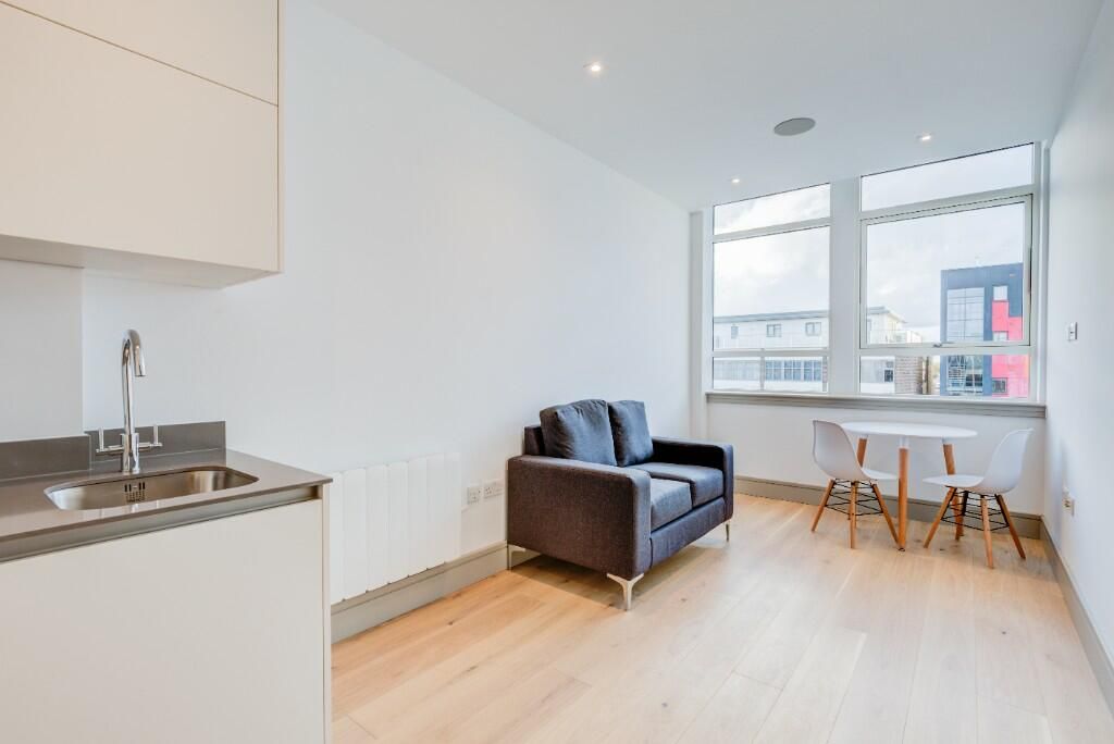 Property photo 1 of 6