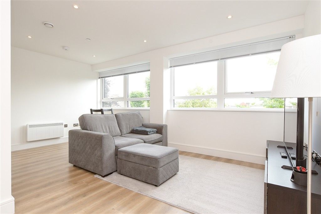 Property photo 1 of 8 Kitchen Lounge/Diner
