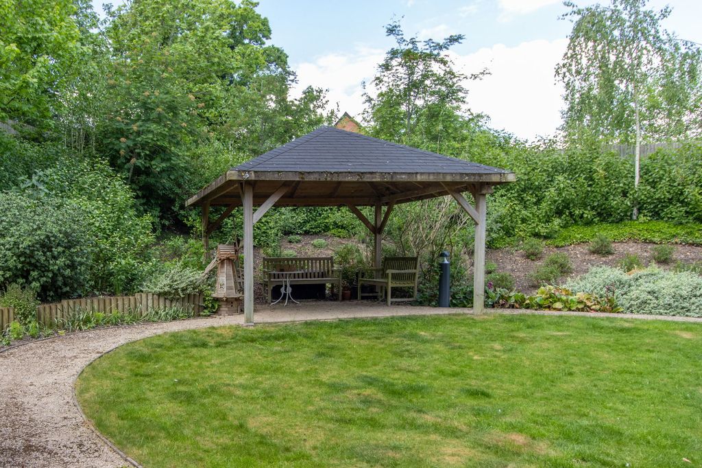 Property photo 3 of 14