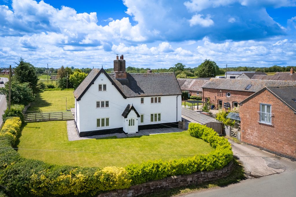 Property photo 1 of 34