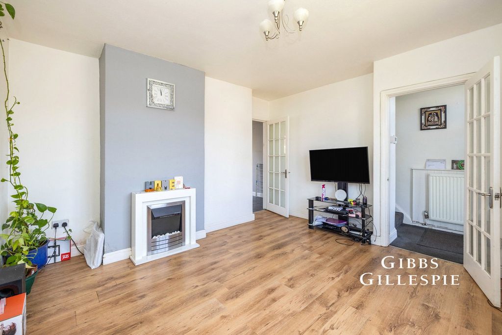 Property photo 2 of 10 Picture No. 02