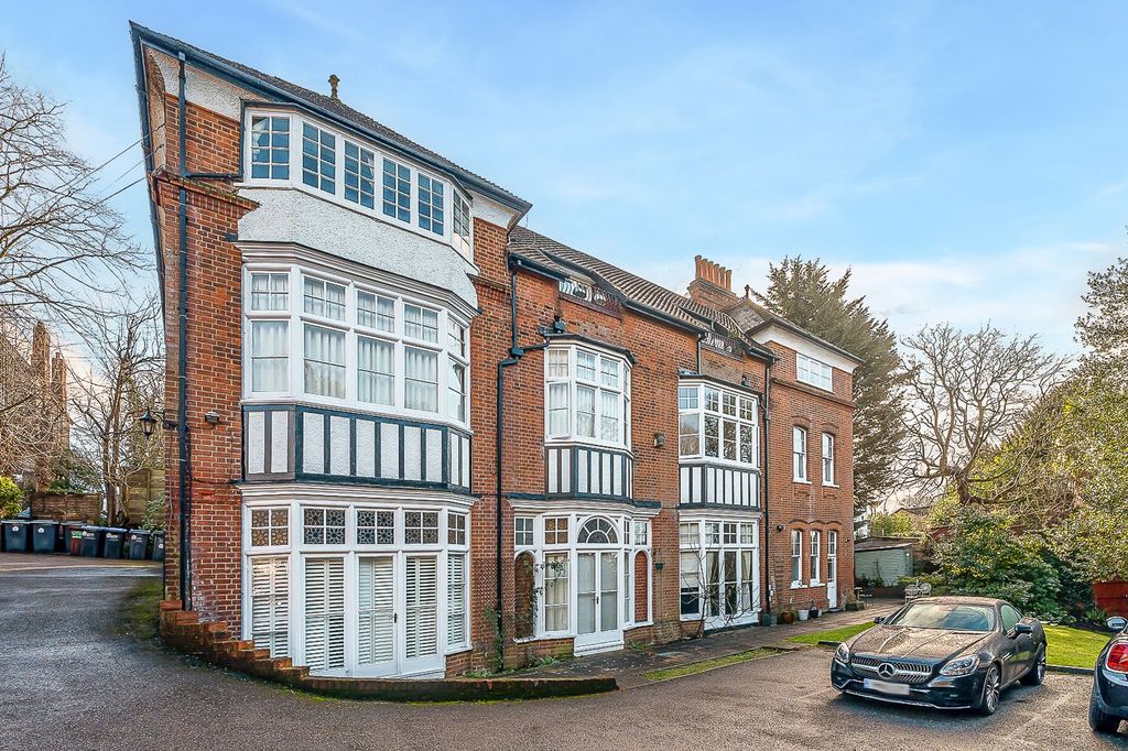 Property photo 2 of 13