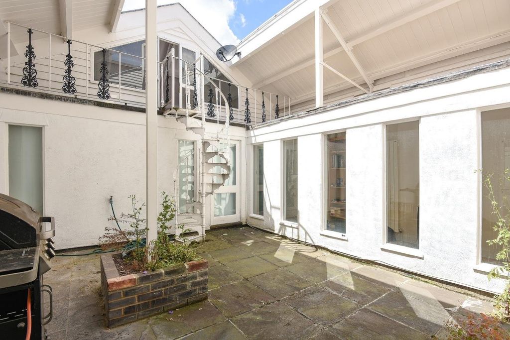 Property photo 3 of 15 Picture No. 14