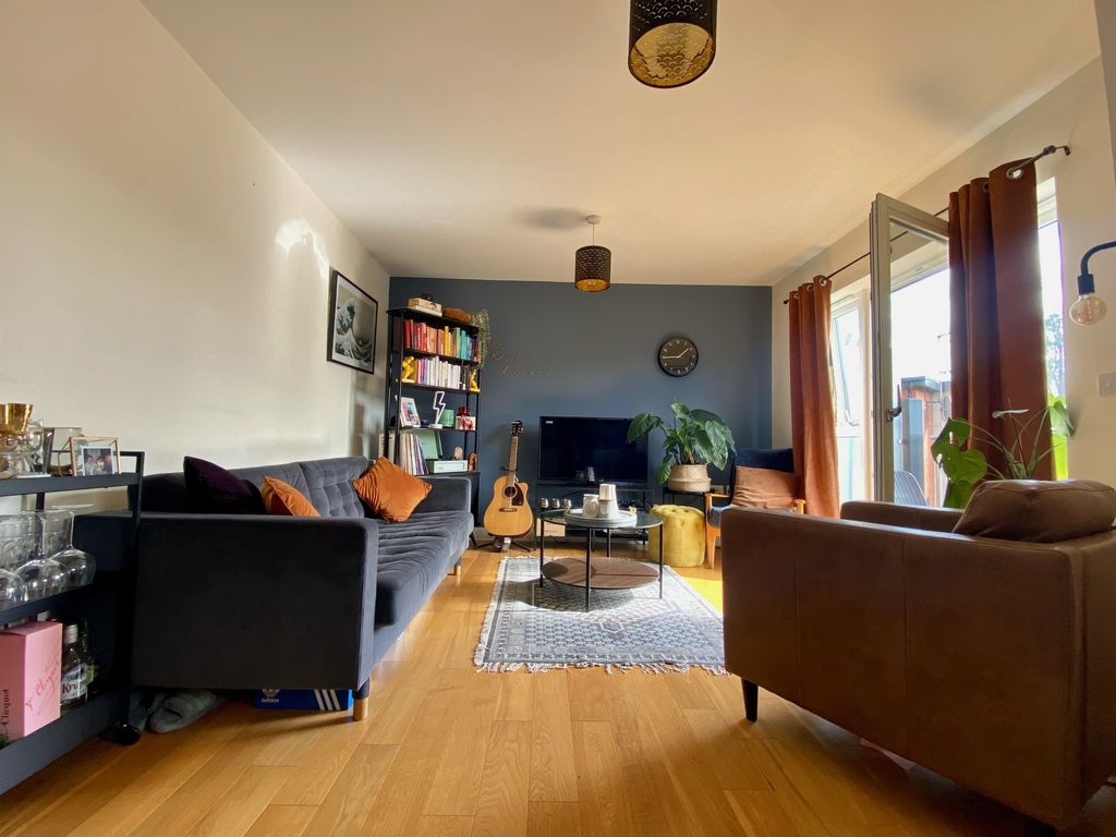 Property photo 1 of 8 Bedroom 1