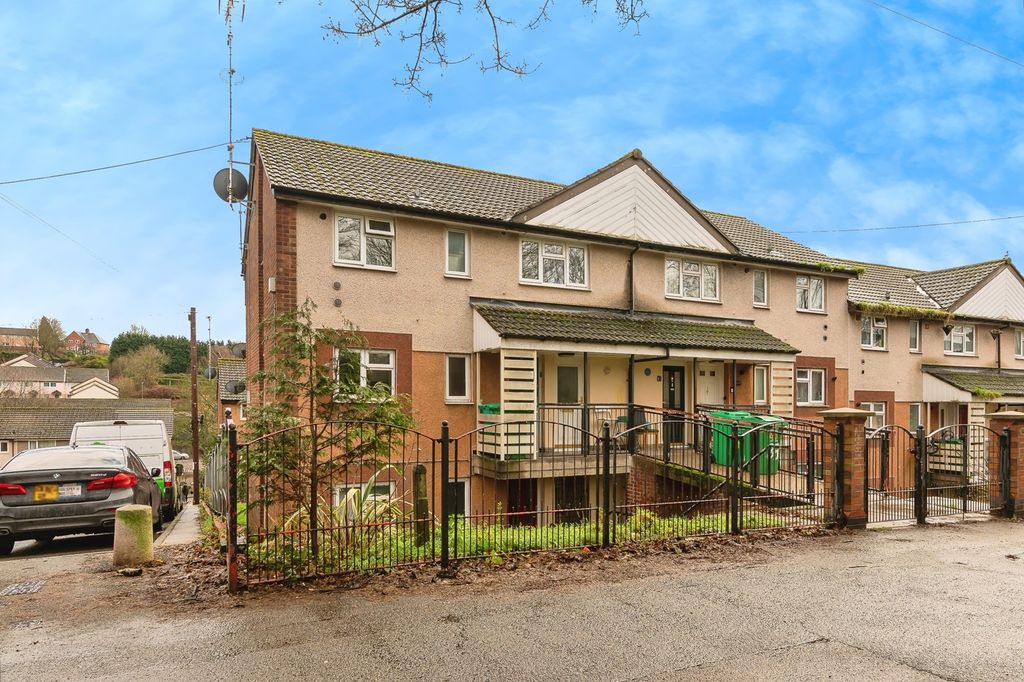 Property photo 3 of 10 Pbox-Img.Jpg