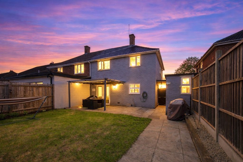 Property photo 2 of 18 Picture No. 25