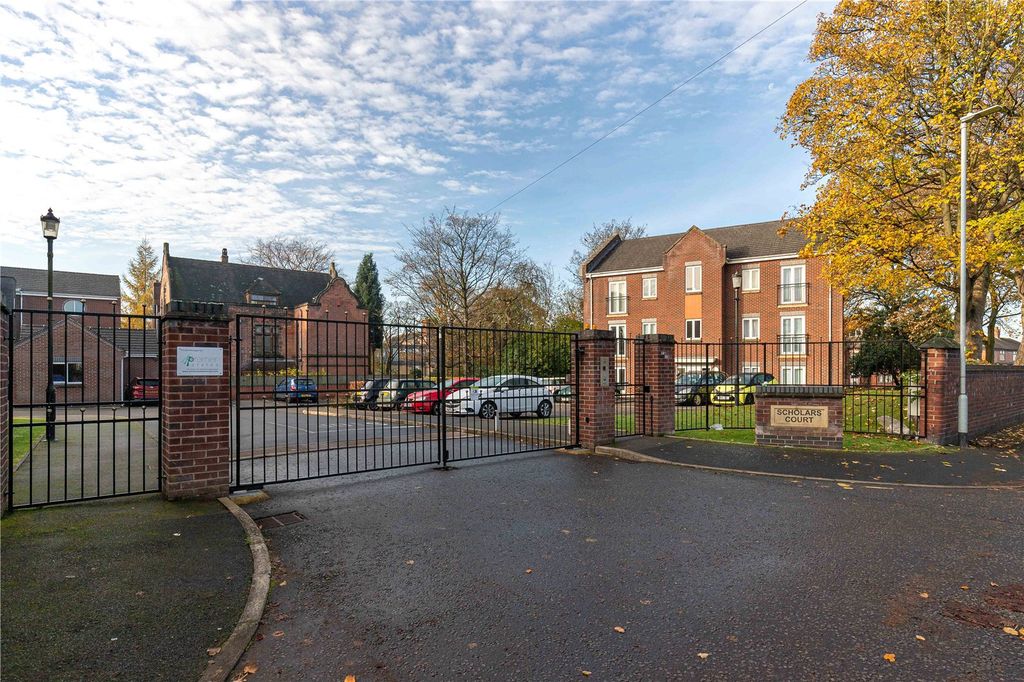 Property photo 1 of 13 Gated Entrance