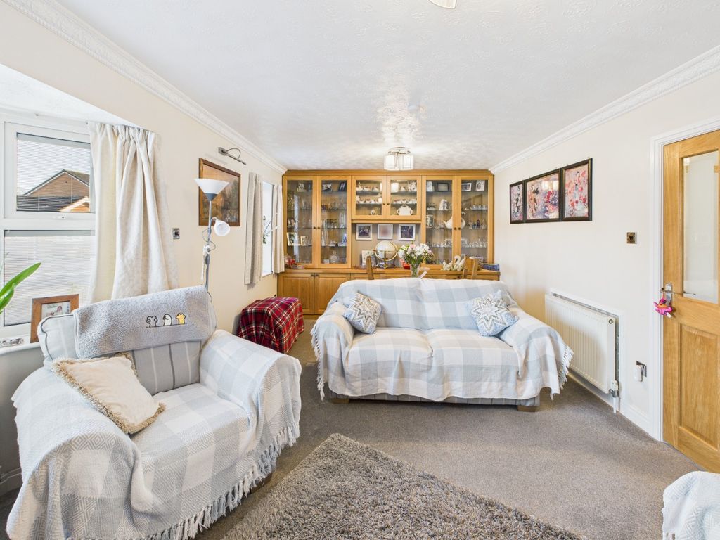 Property photo 2 of 23 4574494