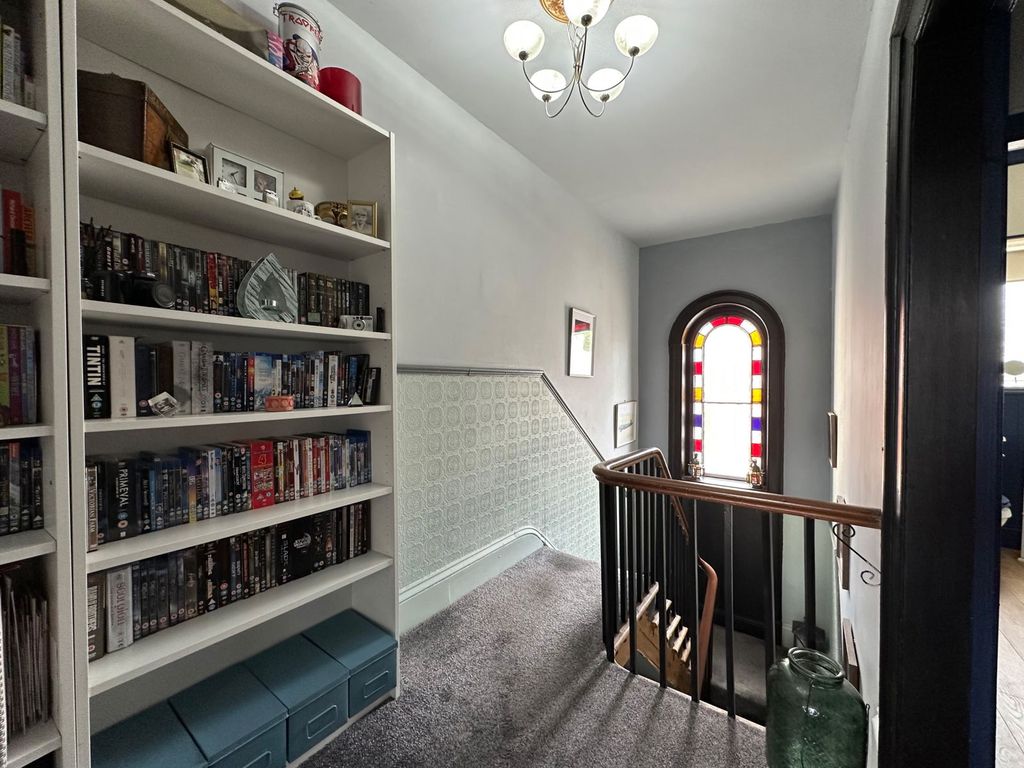 Property photo 1 of 38