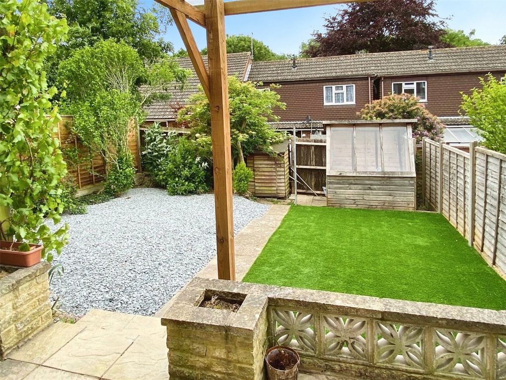 Property photo 2 of 14 Picture No. 18