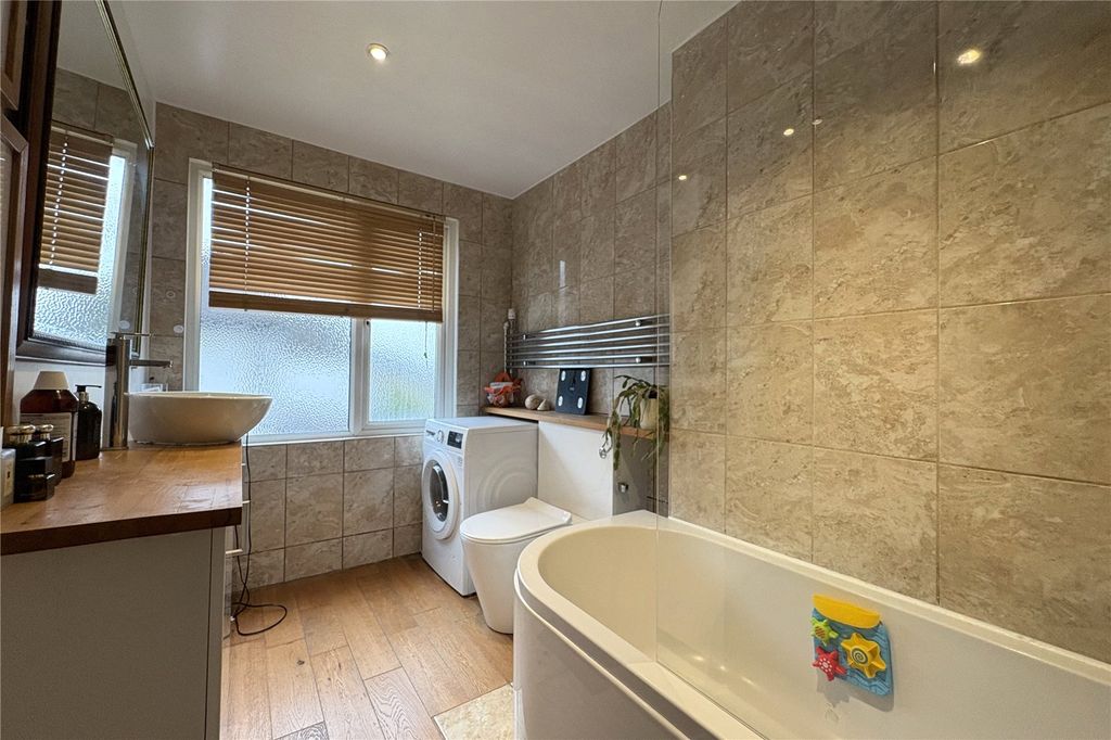 Property photo 3 of 9 Picture No. 22