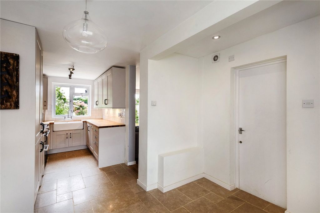 Property photo 3 of 18 Picture No. 02
