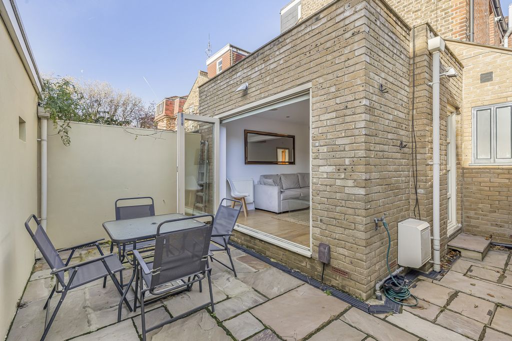 Property photo 2 of 15