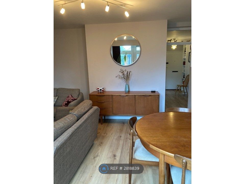 Property photo 3 of 14 Living Room