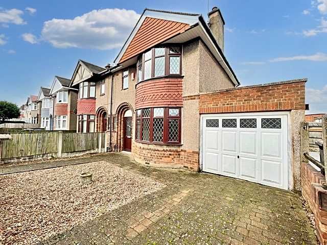 Property photo 2 of 22